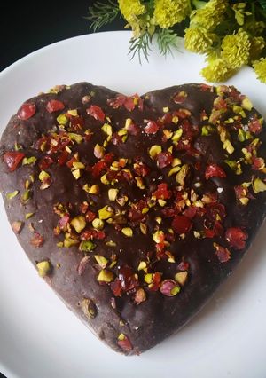 A picture of Banana chocolate cake.