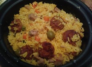 Una foto de Arroz con Salchichas