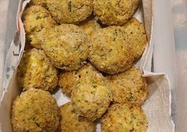 Polpette zucchine e ricotta cotte in friggitrice ad aria