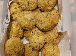 Foto di Polpette zucchine e ricotta cotte in friggitrice ad aria