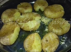 Foto de Batatas à Murro no Microondas