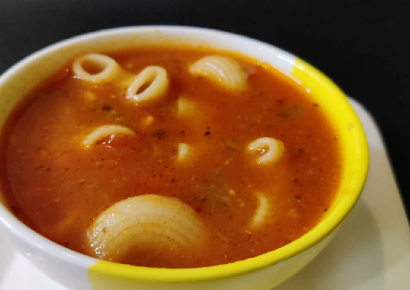 Tangy Tomato Macaroni Soup
