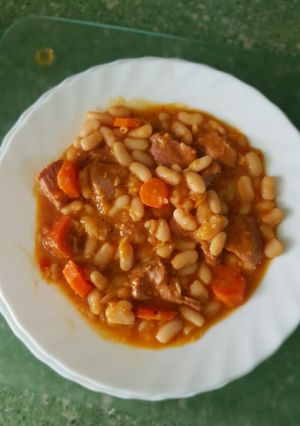 Una foto de Judías blancas con ragú de pavo