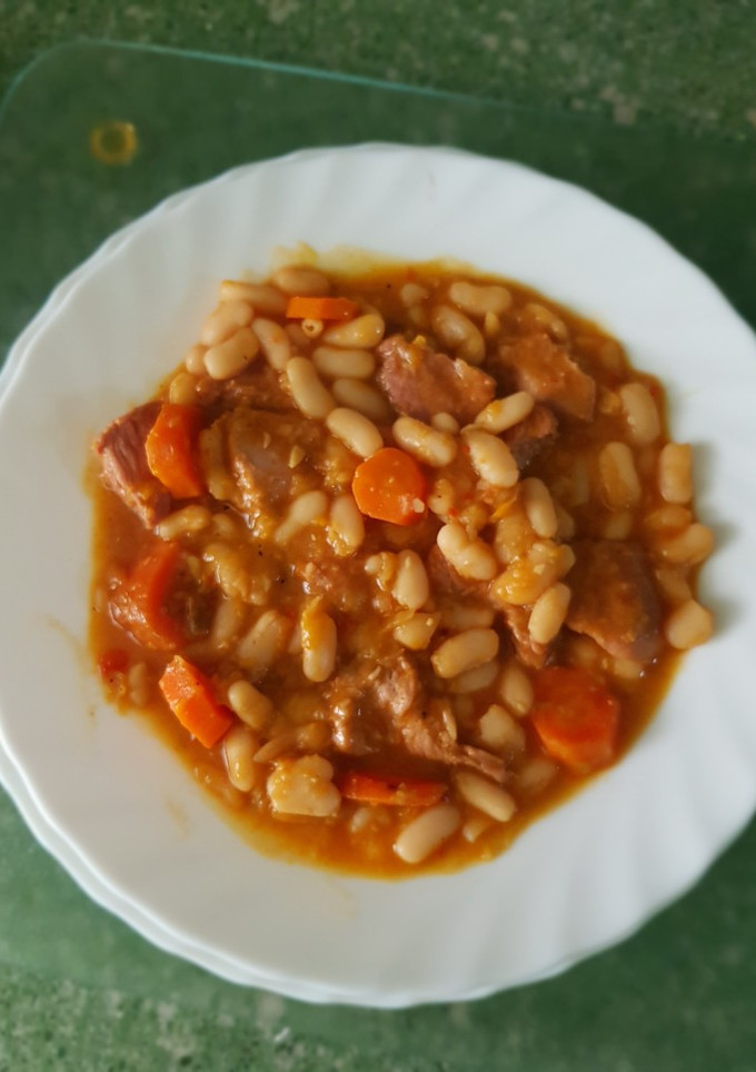 Una foto de Judías blancas con ragú de pavo