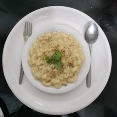 A picture of White Sauce Pasta.