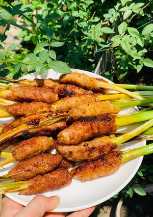 Hình của món Bún mắm nem nướng.