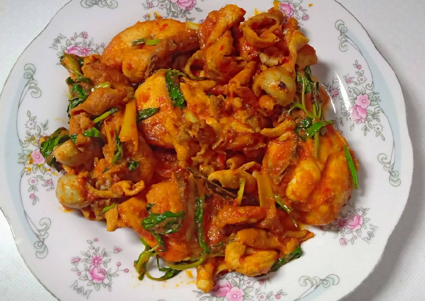 2. Ayam dan usus rica- rica kemangi non pedas