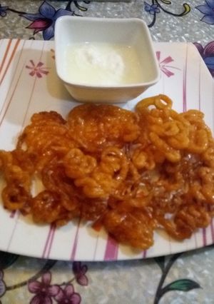 A picture of Jalebi.