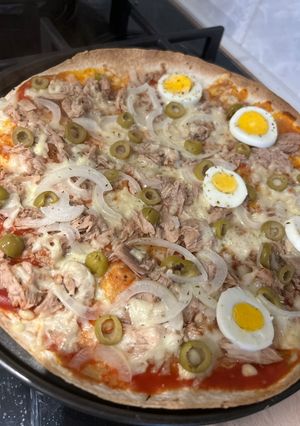 Gyors pizza tortillából (630kalória) recept fotója