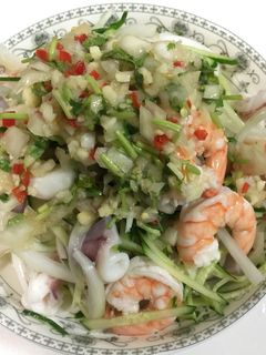 泰式涼拌海鮮 的食譜成品照片