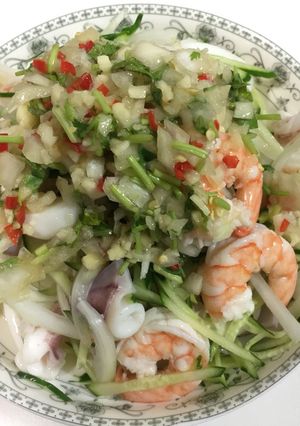 泰式涼拌海鮮 的食譜成品照片
