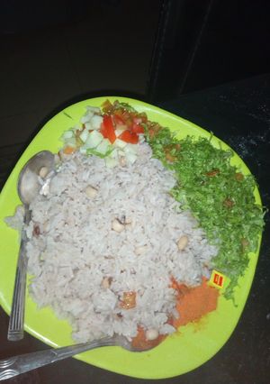 A picture of White Rice and beans.