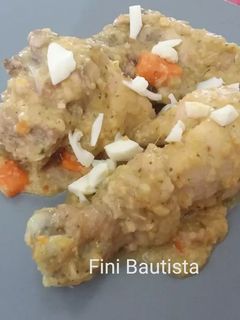 Una foto de Pollo en pepitoria