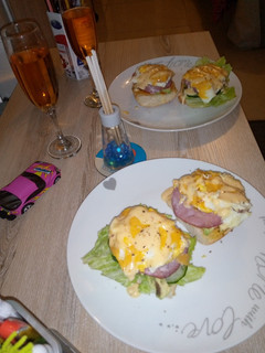 A picture of Eggs Brinnerdict.