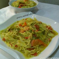A picture of Jallof spaghetti.