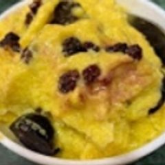 A picture of Mango and coconut ice-cream.