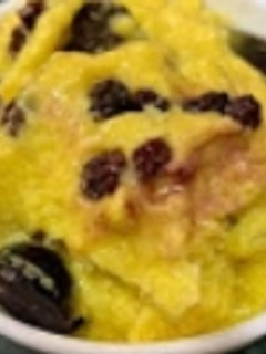 A picture of Mango and coconut ice-cream.