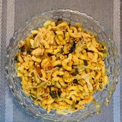 A picture of Pakistani style macroni.