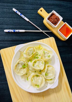 A picture of Chicken Momos.