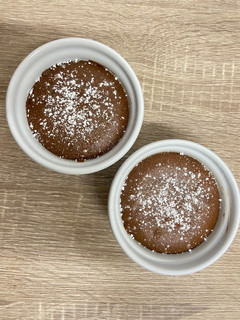 Una foto de Foundant au chocolat en freidora de aire