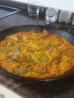 Una foto de Paella valenciana