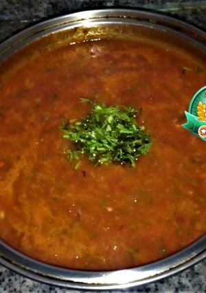 Una foto de Salsa 🌶Sriracha para:🥩🍗O 🍜