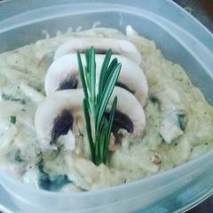 A picture of Rosemary Mushroom Orzo.