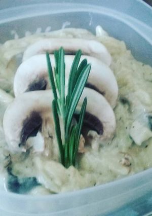 A picture of Rosemary Mushroom Orzo.