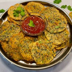 A picture of Masala Rice Crackers:.