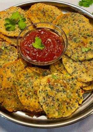 A picture of Masala Rice Crackers:.