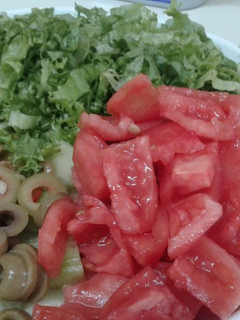 Una foto de Ensalada Mediterránea