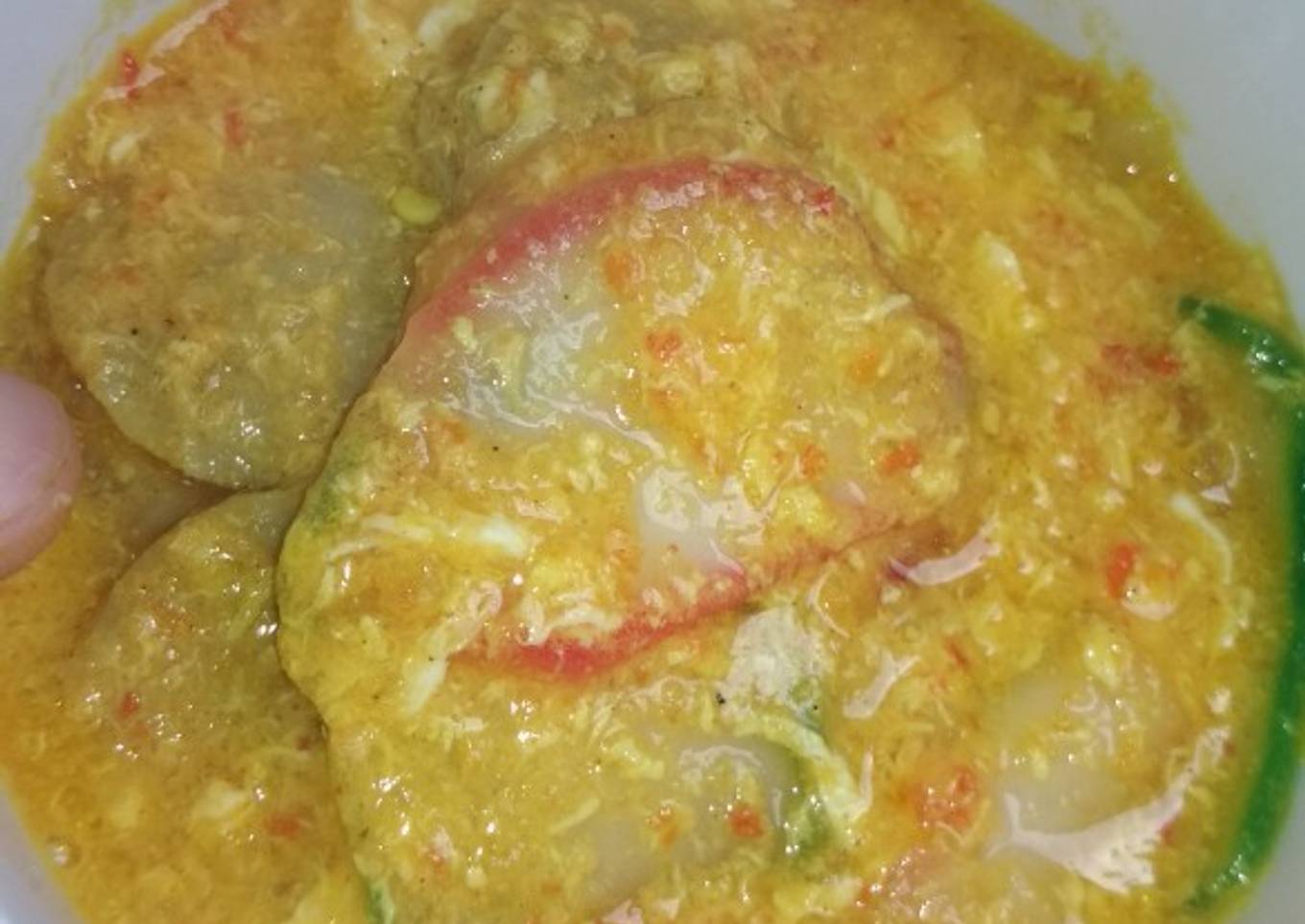 Seblak huhaaahh (kerupuk soto, bakso dan telor)