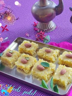 કોપરા પાક (kopra paak recipe in gujarati) રેસીપી મુખ્ય ફોટો