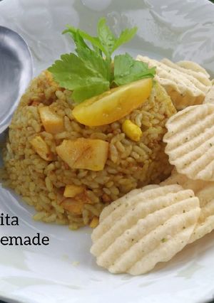 Foto resep Goreng Nasi Kuning campur Telur rebus