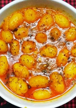 কাশ্মীরি দম আলু রেসিপির প্রধান ছবি