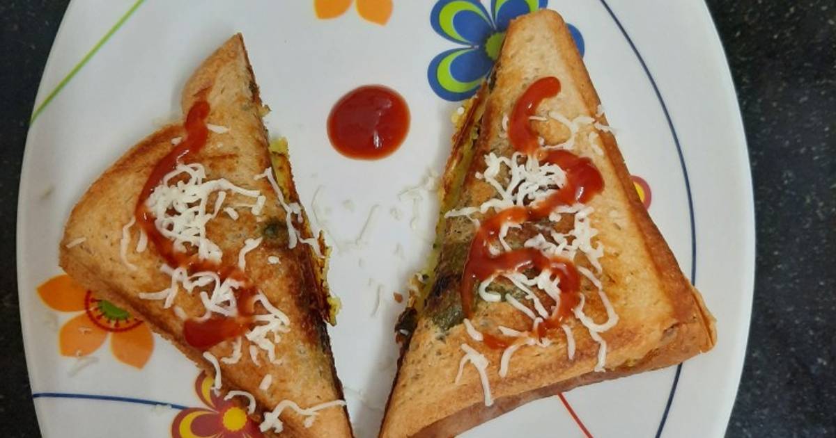 Aloo toast sandwich Recipe by Kavita Arekar Cookpad