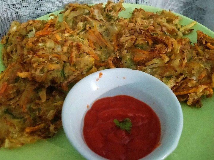 Standar Resep bikin Bakwan Sayur Crispy Mudah yang sedap