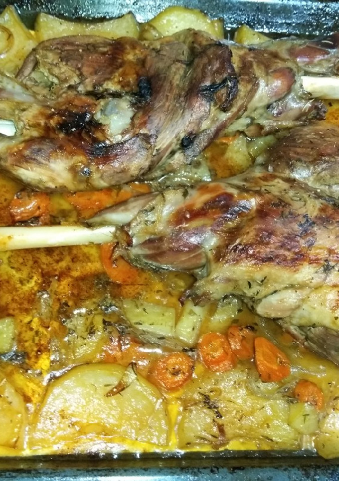 Una foto de Paletillas cordero al horno