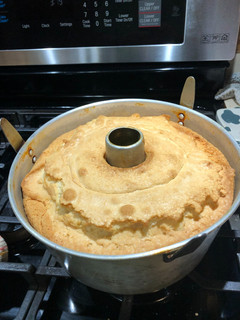 A picture of Buttermilk Pound Cake.