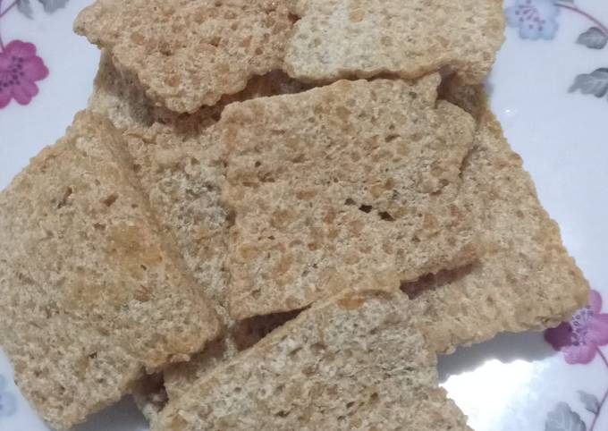 Resep Kerupuk udang (dengan sisa nasi dan kulit udang) Resep Kerupuk udang (dengan sisa nasi dan kulit udang)