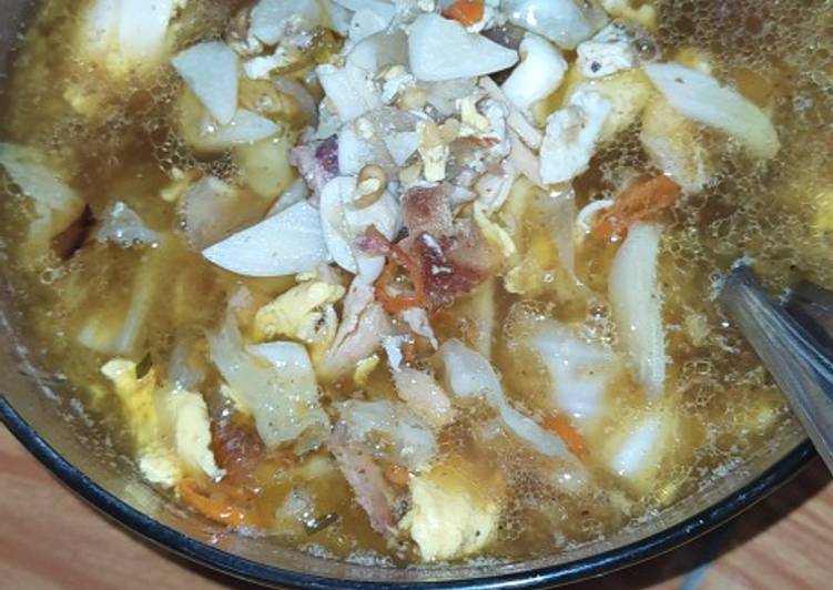 Bagaimana Menyiapkan Telur kobis bumbu mie goreng, Enak