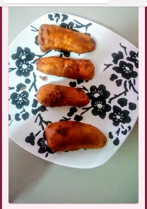 A picture of Banana fritters.