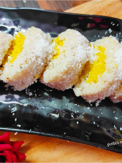 A picture of Coconut mango roll.