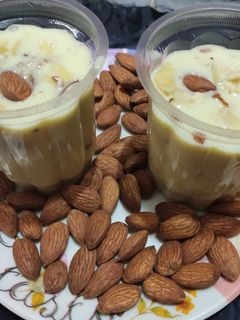 बादाम शेक (badam shake recipe in Hindi) रेसिपी मुख्य फोटो
