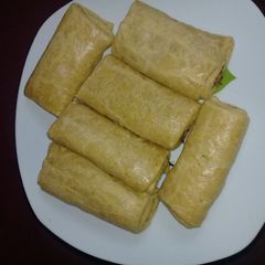 A picture of Fish Rolls.