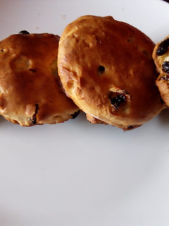 A picture of English Fruit Scones.