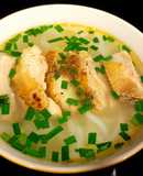 Bánh canh gà nấu hẹ