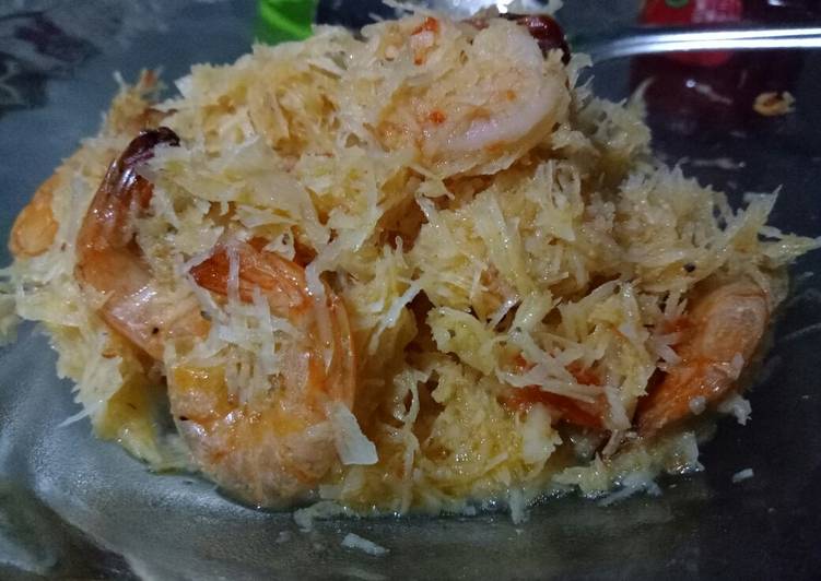 Bagaimana Menyiapkan Tumis udang+kelapa,simple & enak yang Bisa Manjain Lidah