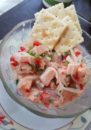 Una foto de Ceviche de salmón