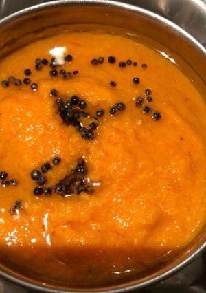 A picture of Red coconut chutney.